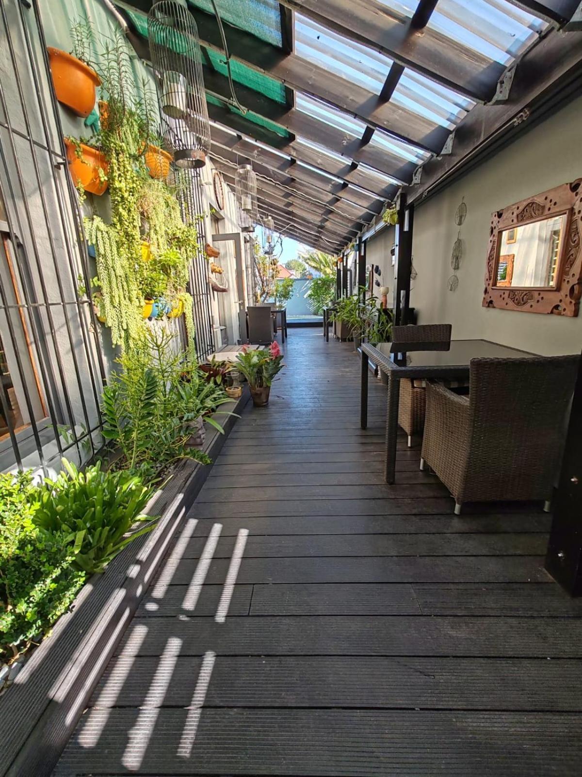 Point B Guest House -Sustainable Solar Energy Cape Town Bagian luar foto
