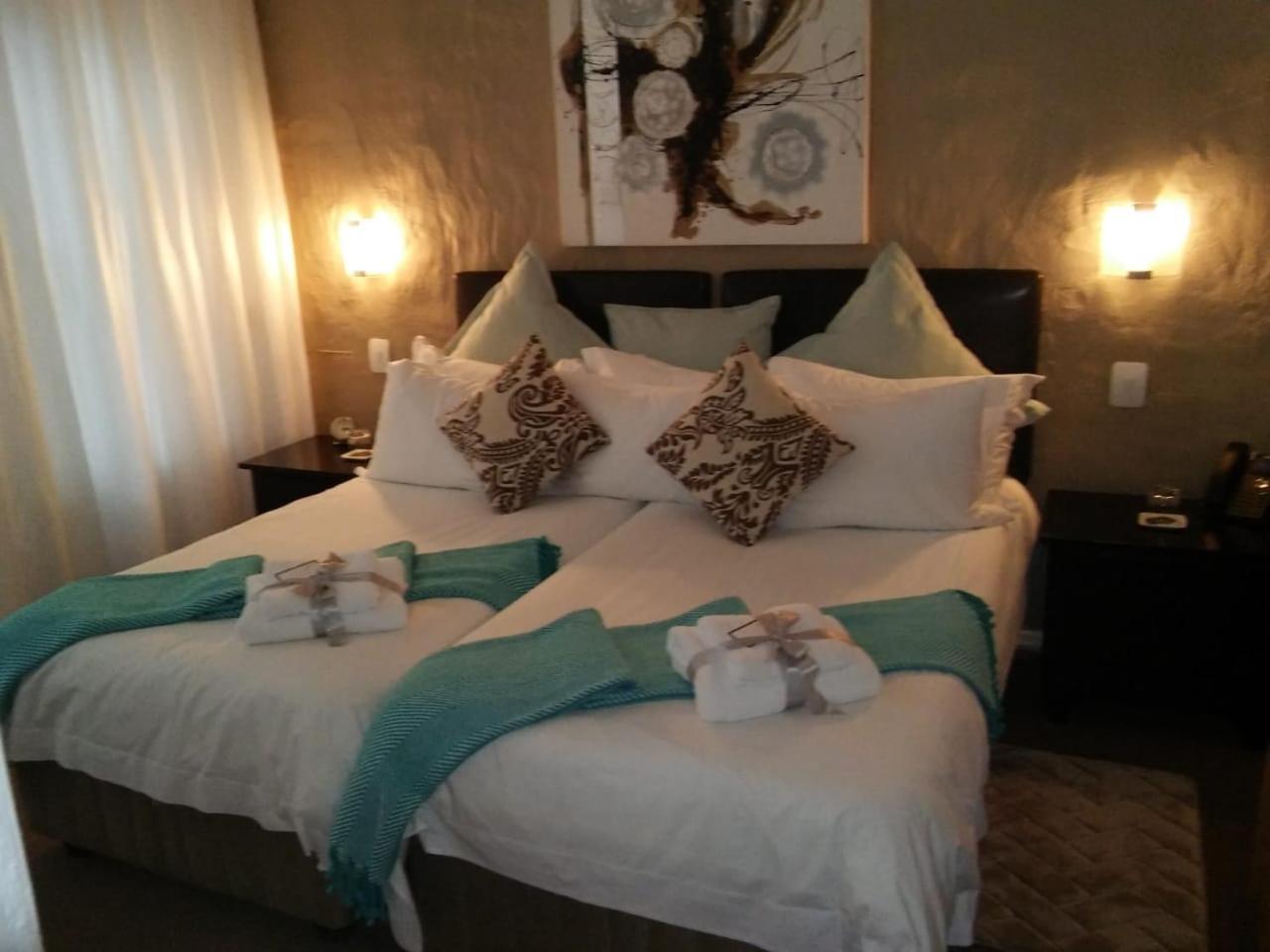 Point B Guest House -Sustainable Solar Energy Cape Town Bagian luar foto
